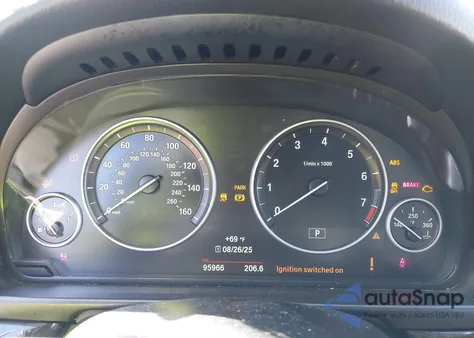 2015 BMW 528I xDrive z USA, uszkodzony, nr VIN WBA5A7C50FD628643